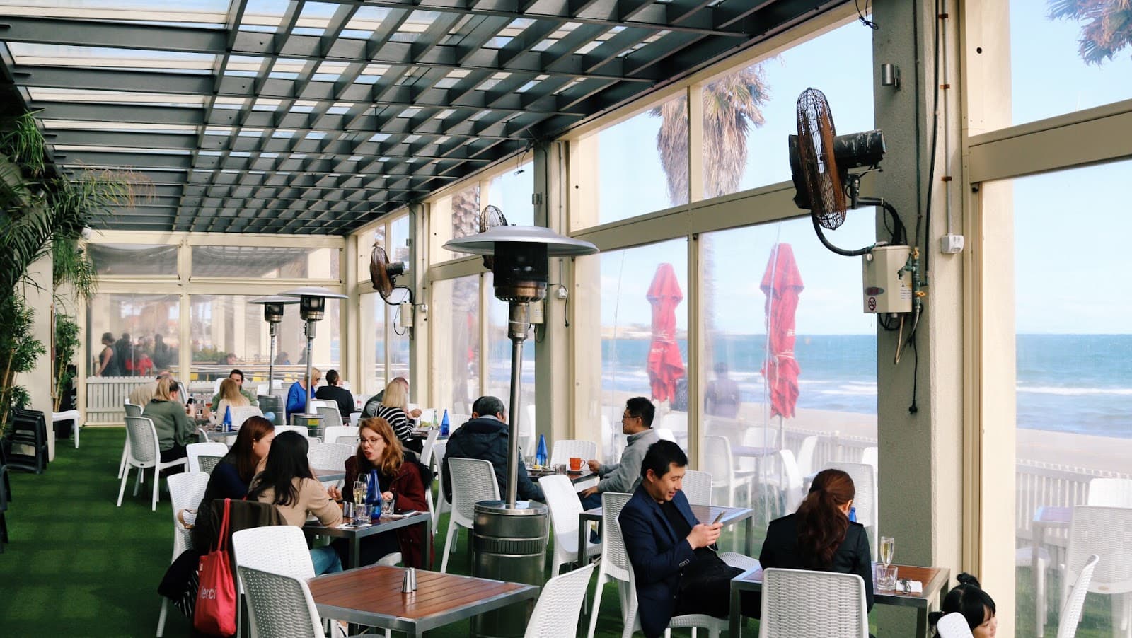 Beachcomber Cafe and Beach Bar — St Kilda, Melbourne
