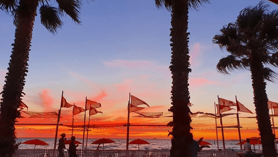 Beachcomber Cafe and Beach Bar — St Kilda, Melbourne