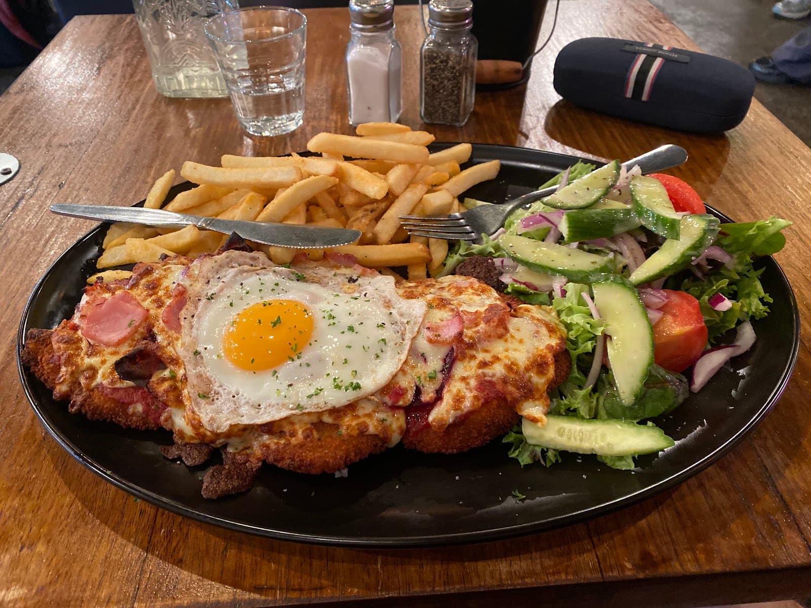 La Roche — St Kilda, Melbourne