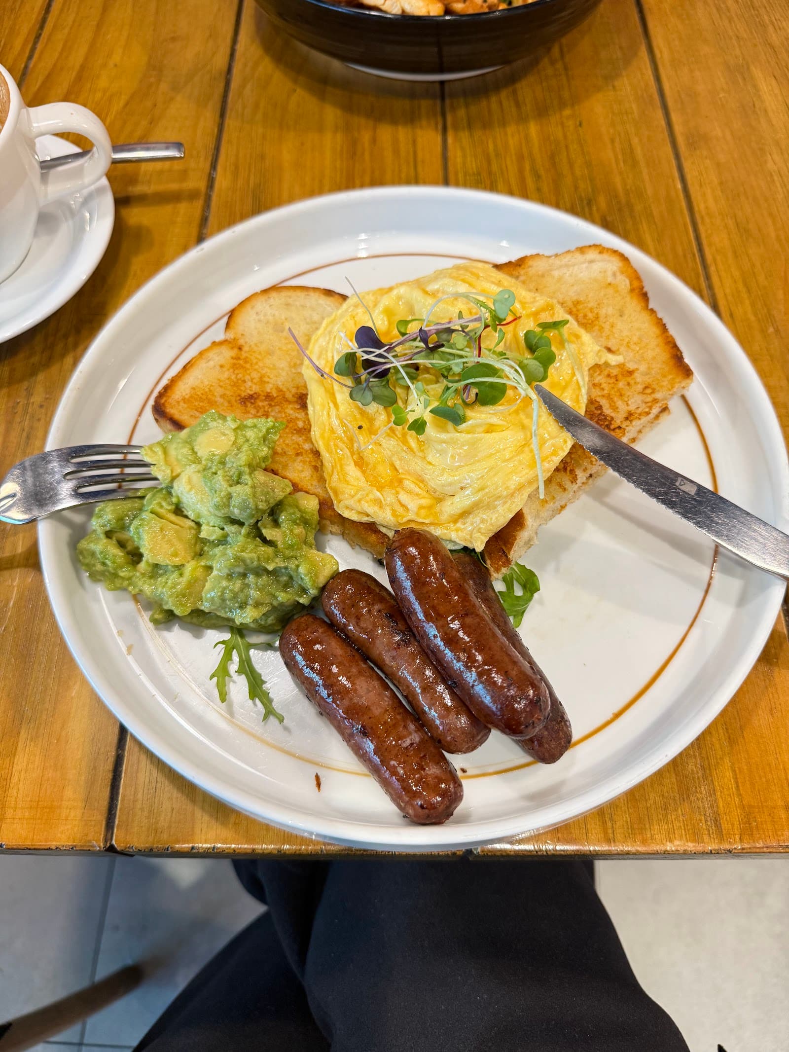 MJ Mojo Jojo | Modern Cafe Docklands — Docklands, Melbourne