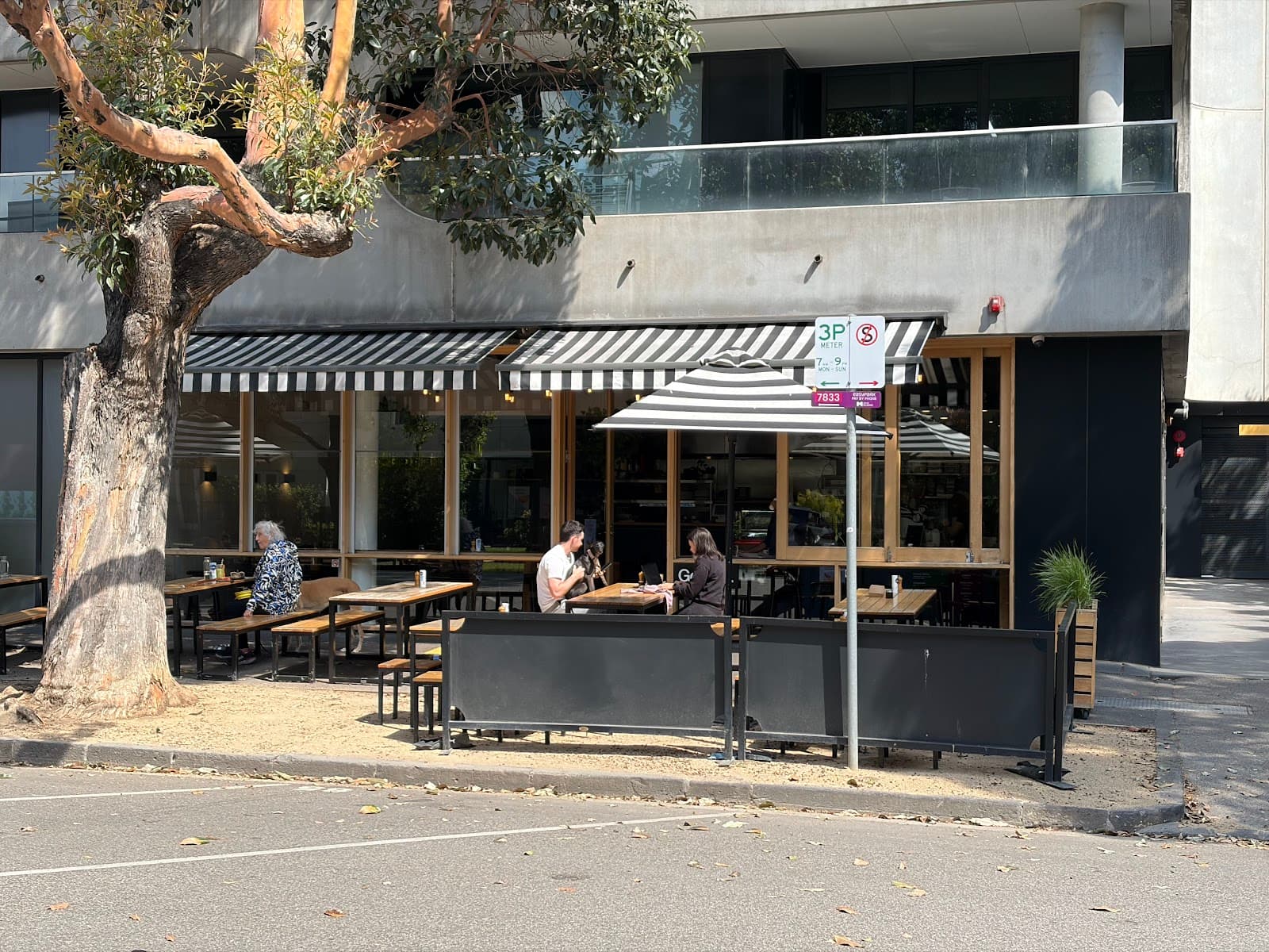 Gordon Espresso — Southbank, Melbourne