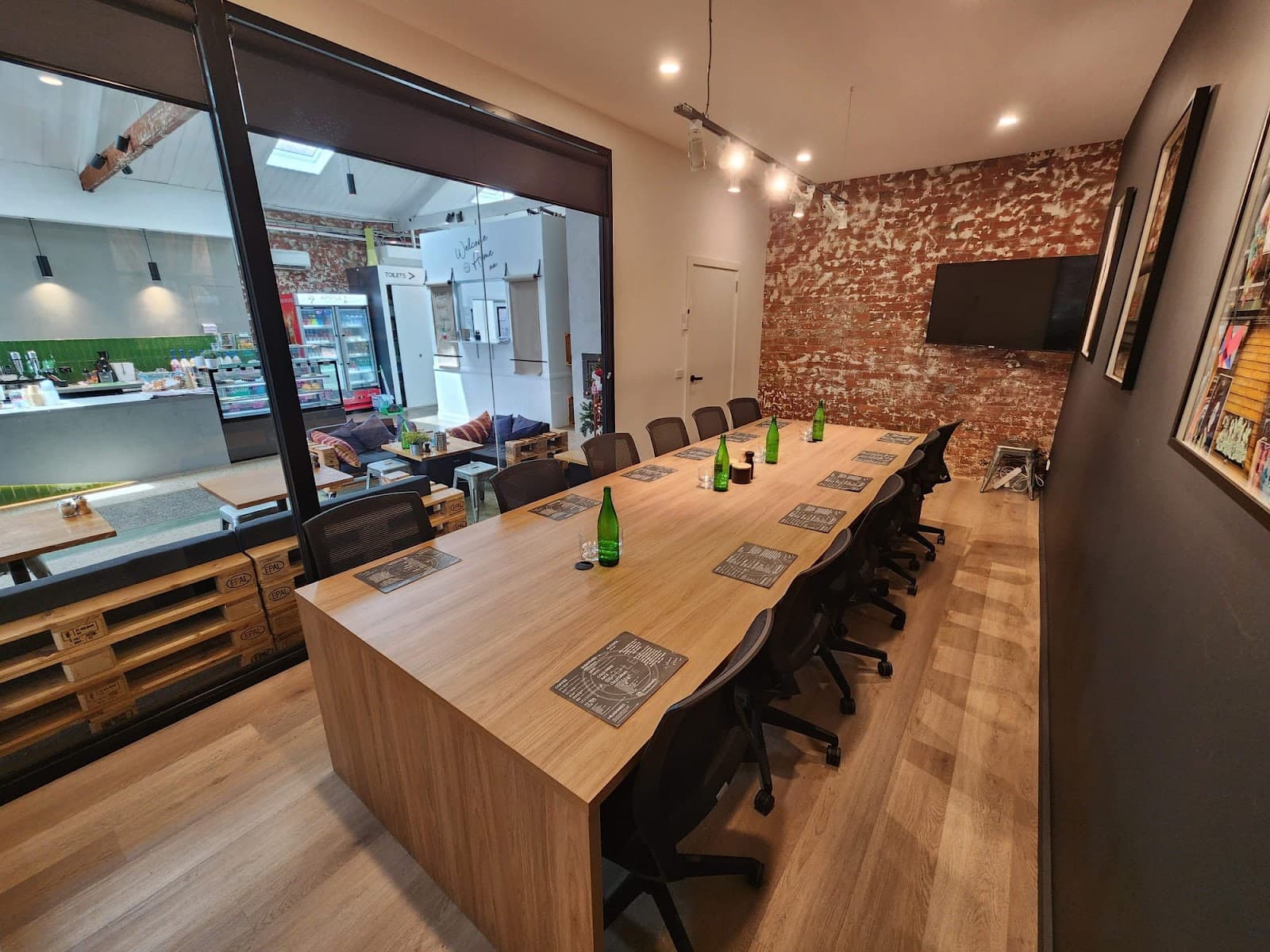 Ample Cafe & Bar — North Melbourne, Melbourne