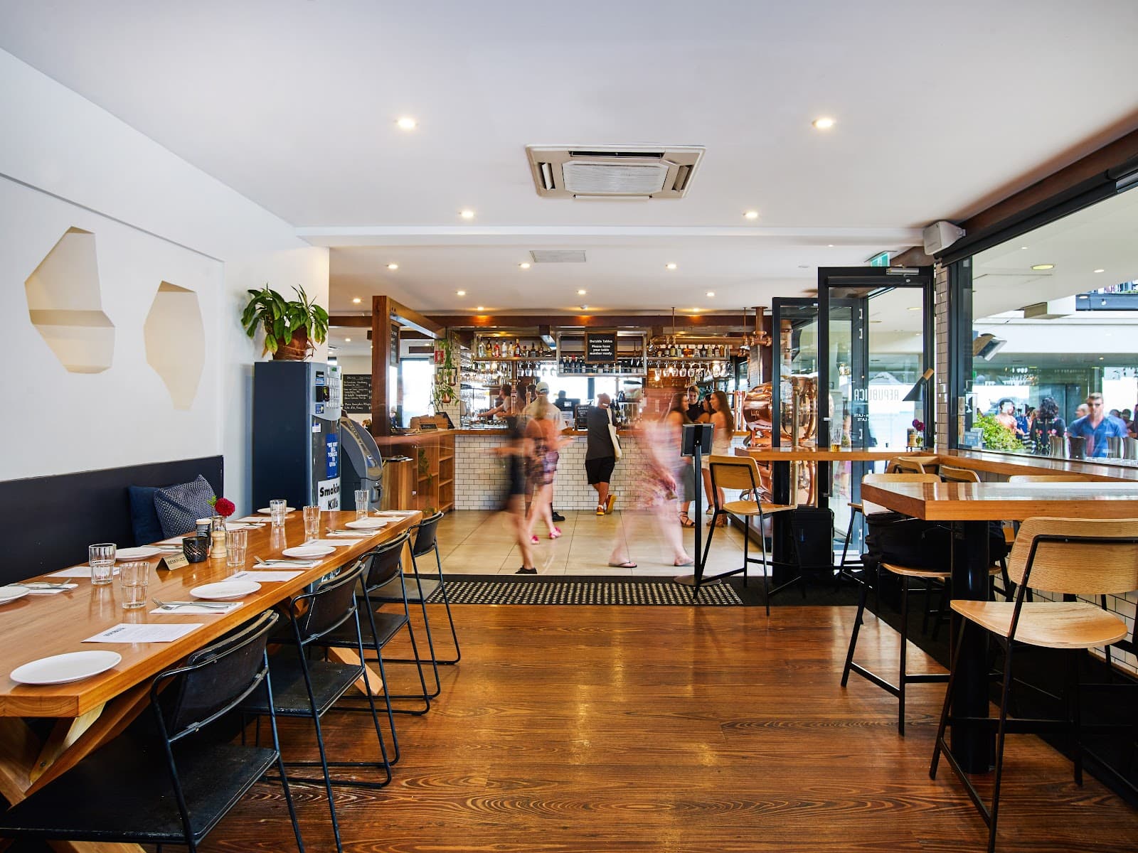Republica St Kilda Beach — St Kilda, Melbourne