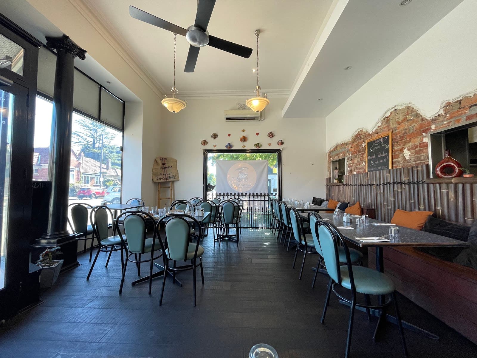 Pettah Road - Restaurant & Beer Garden Hawthorn — Hawthorn, Melbourne