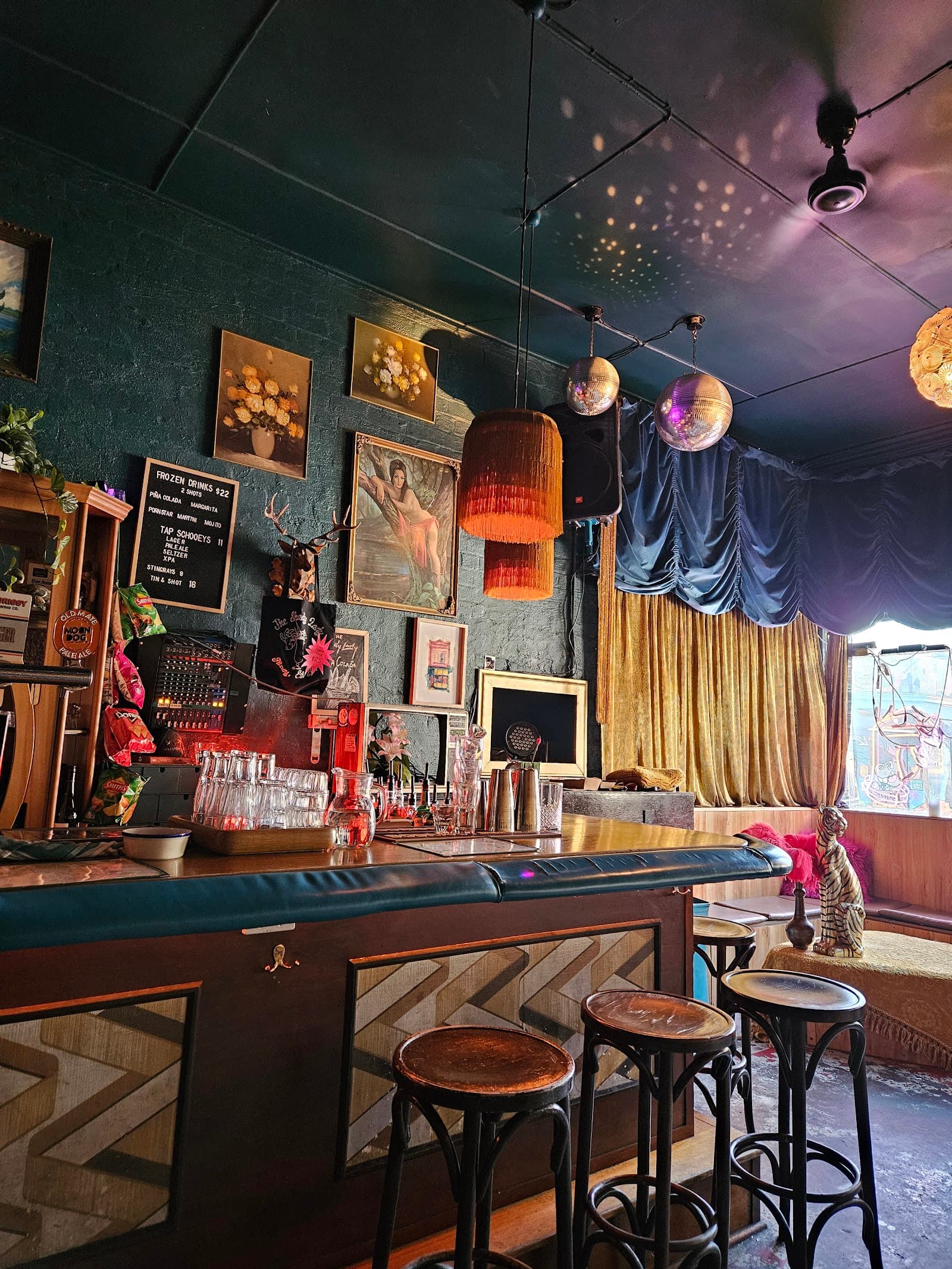 The Shady Lady — Fitzroy, Melbourne