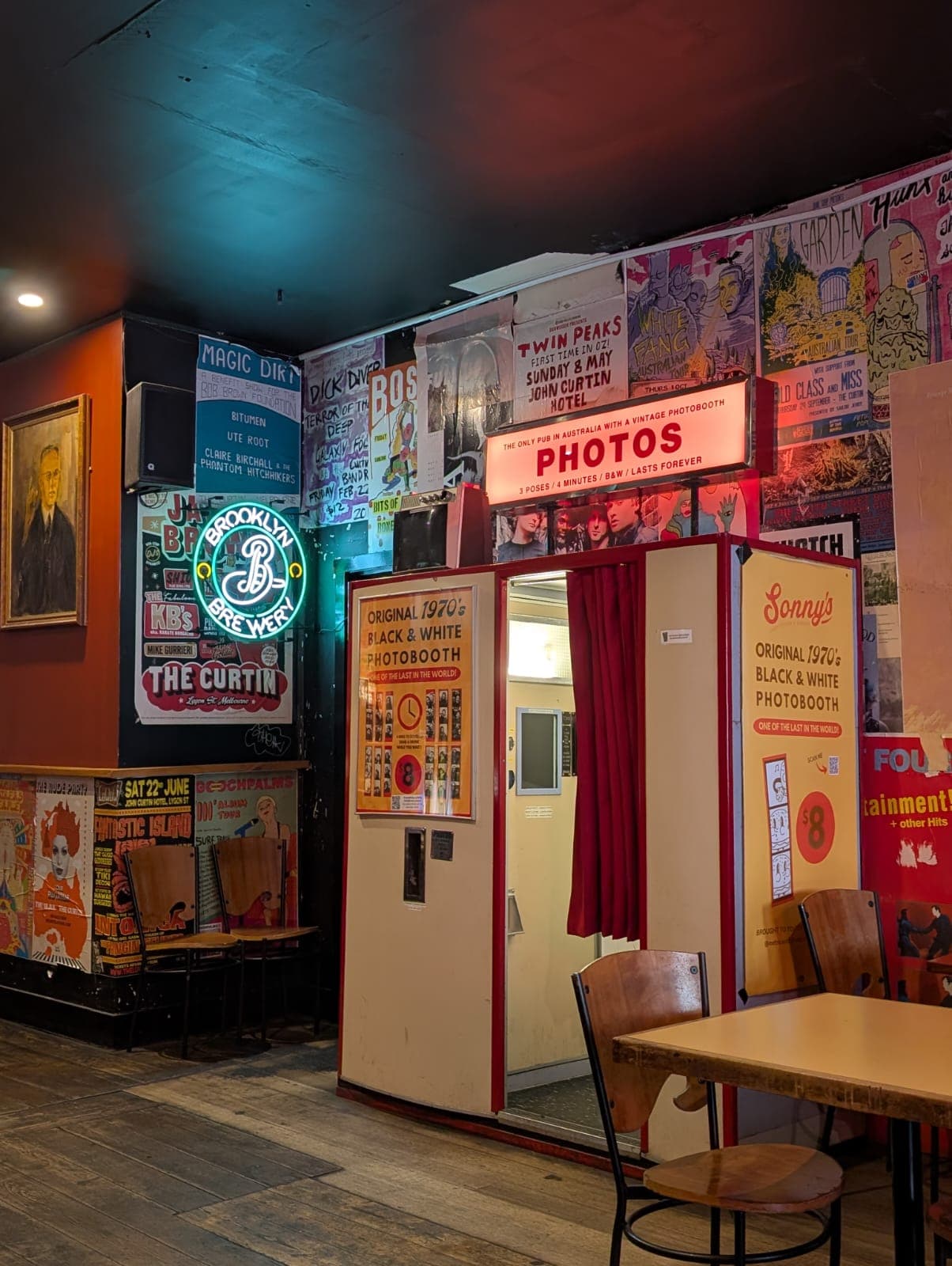 THE CURTIN (John Curtin hotel) — Carlton, Melbourne
