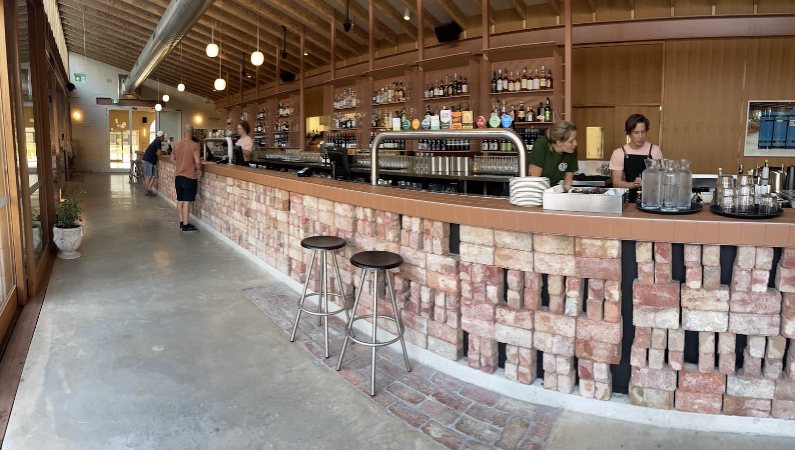 Hotel Railway Brunswick — Brunswick, Melbourne