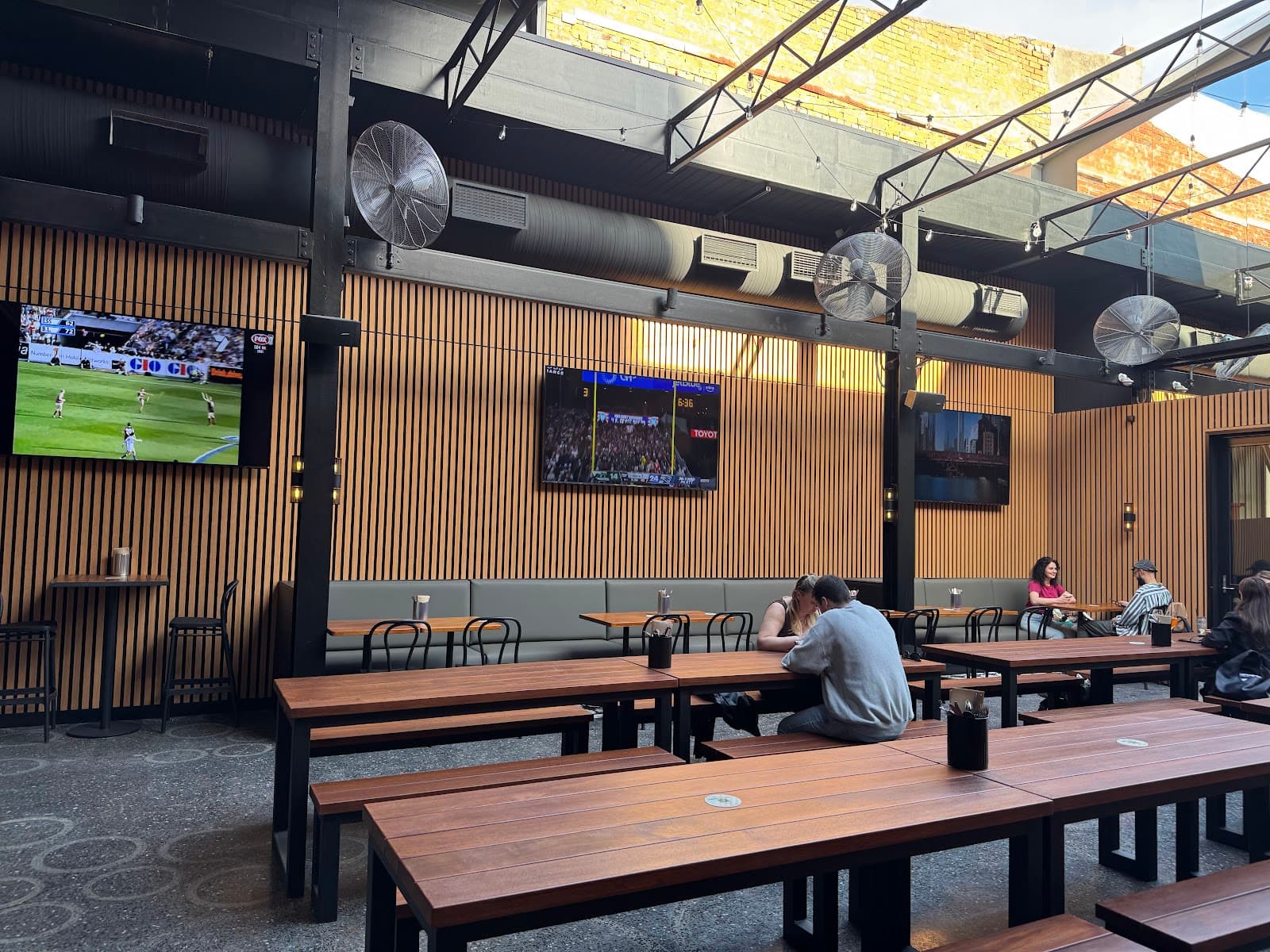 High St Hotel — Prahran, Melbourne
