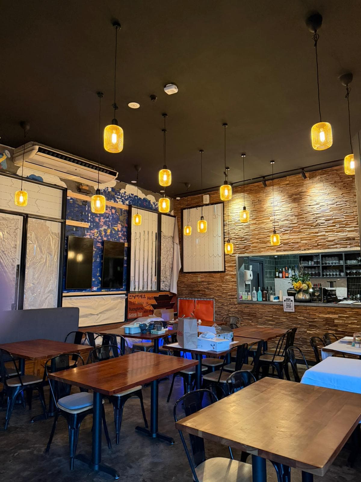 Loya Tapas & Cocktail Bar - Melbourne — Hawthorn, Melbourne