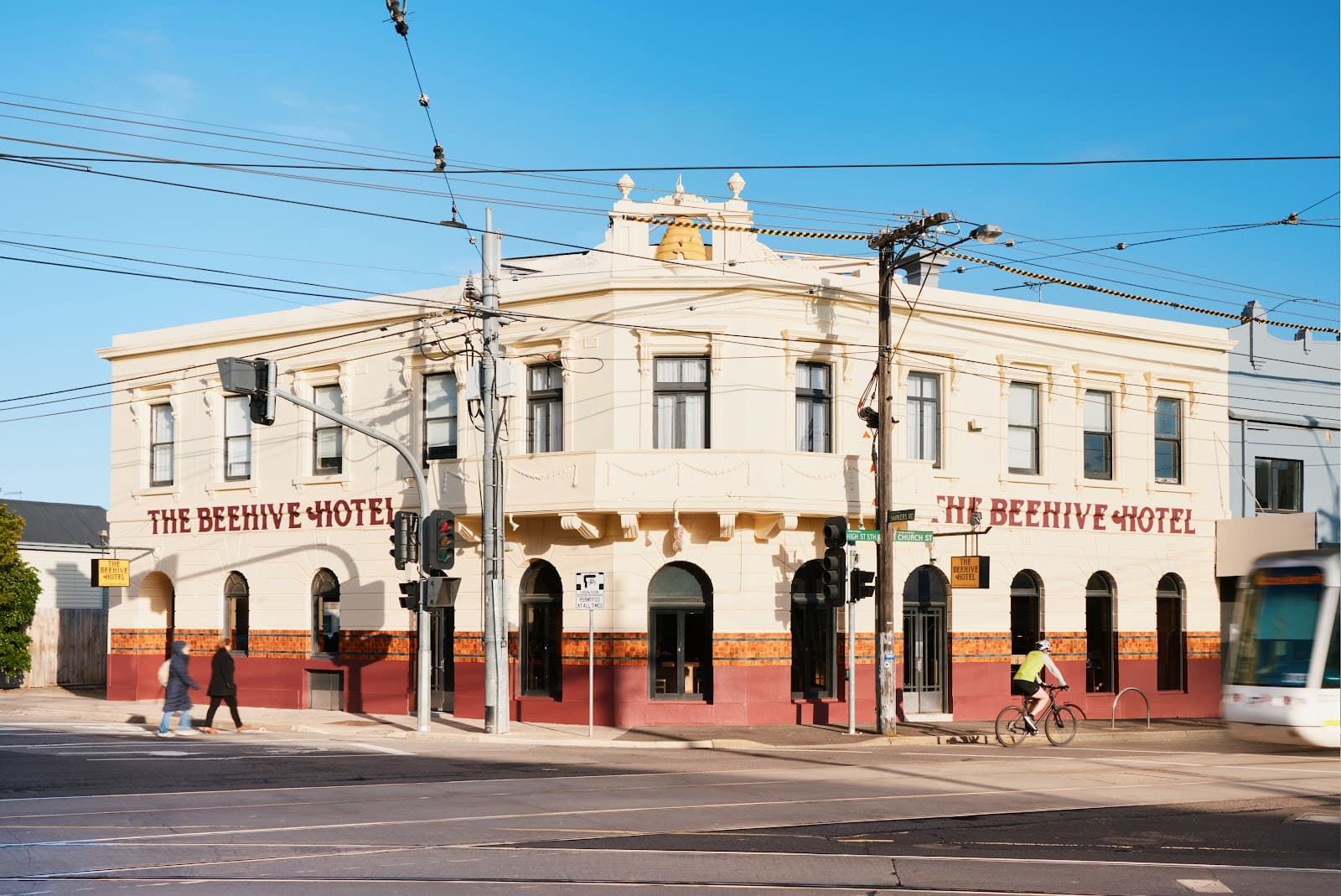 The Beehive Hotel — Hawthorn, Melbourne