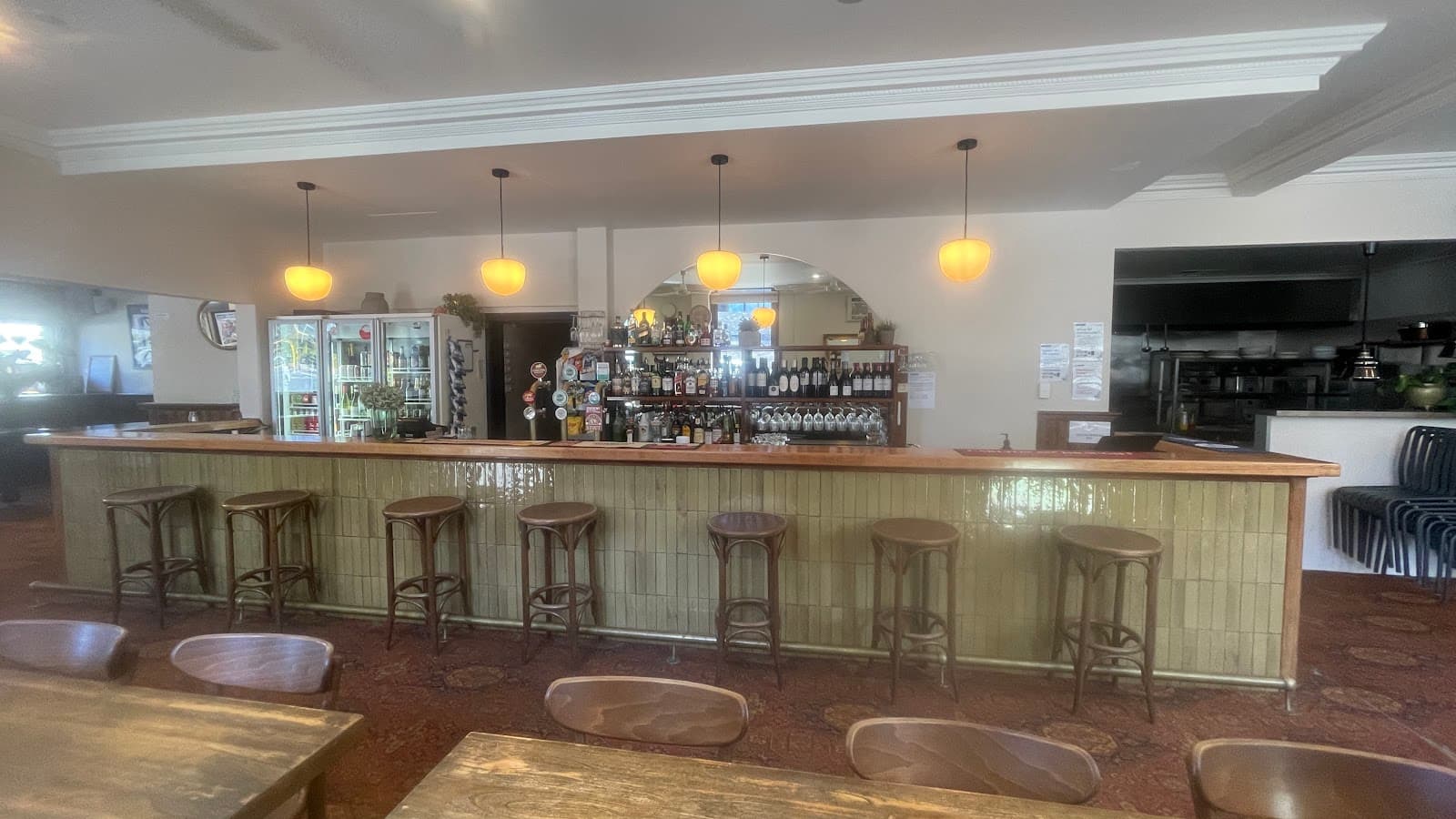 Albion Hotel North Melbourne — North Melbourne, Melbourne