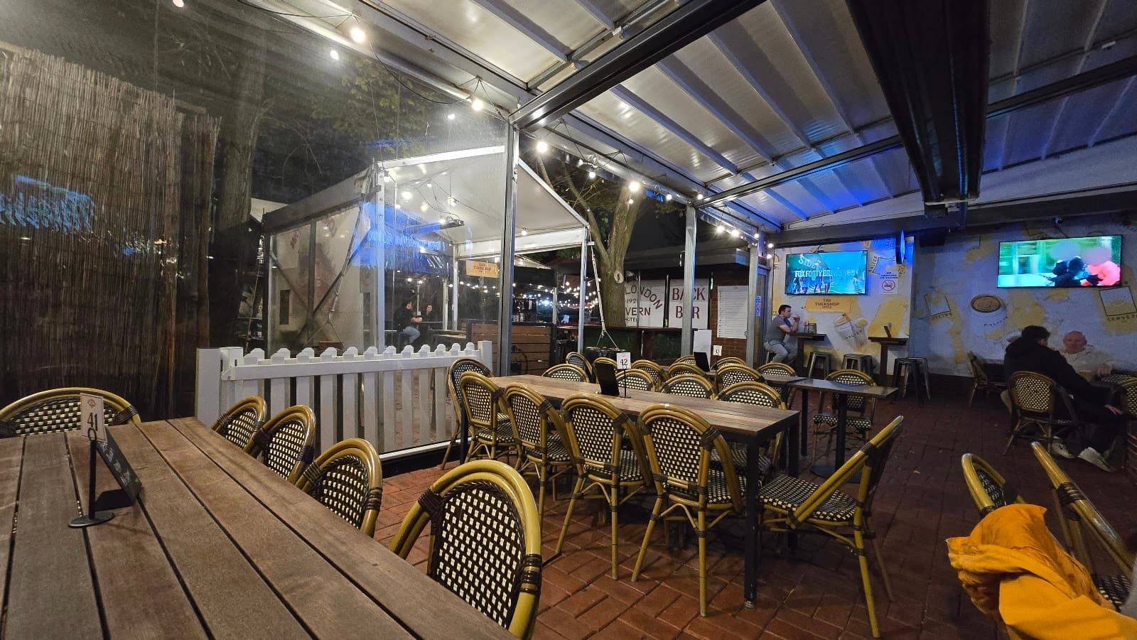 London Tavern Hotel — Richmond, Melbourne