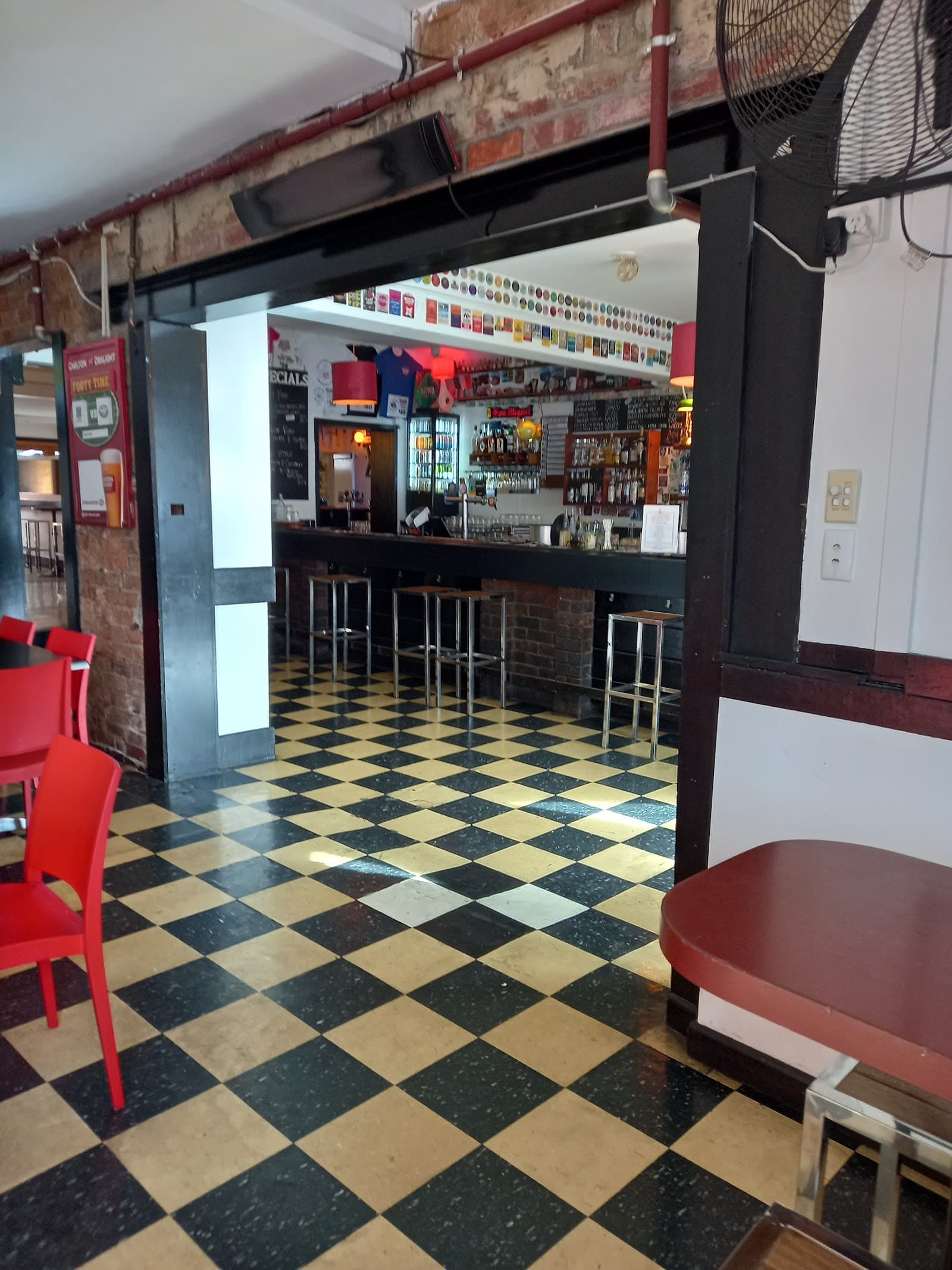 Victoria Hotel — Brunswick, Melbourne