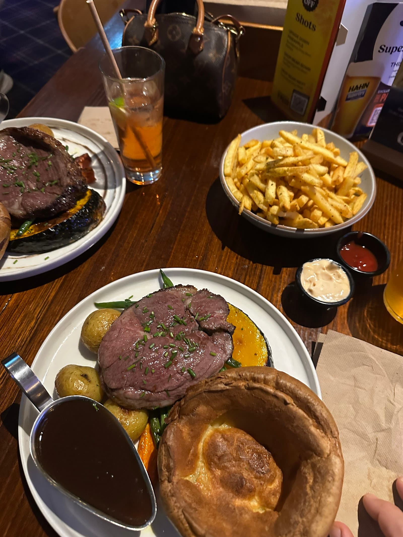 College Lawn Hotel — Prahran, Melbourne