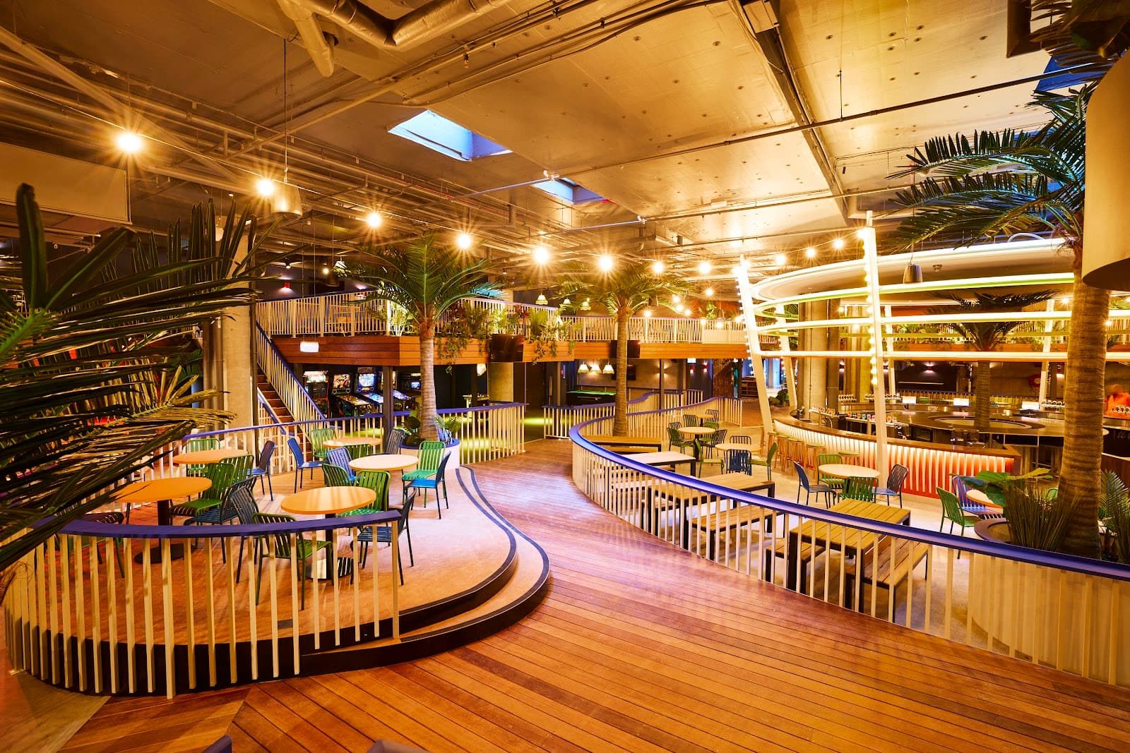 Moon Dog Doglands — Docklands, Melbourne