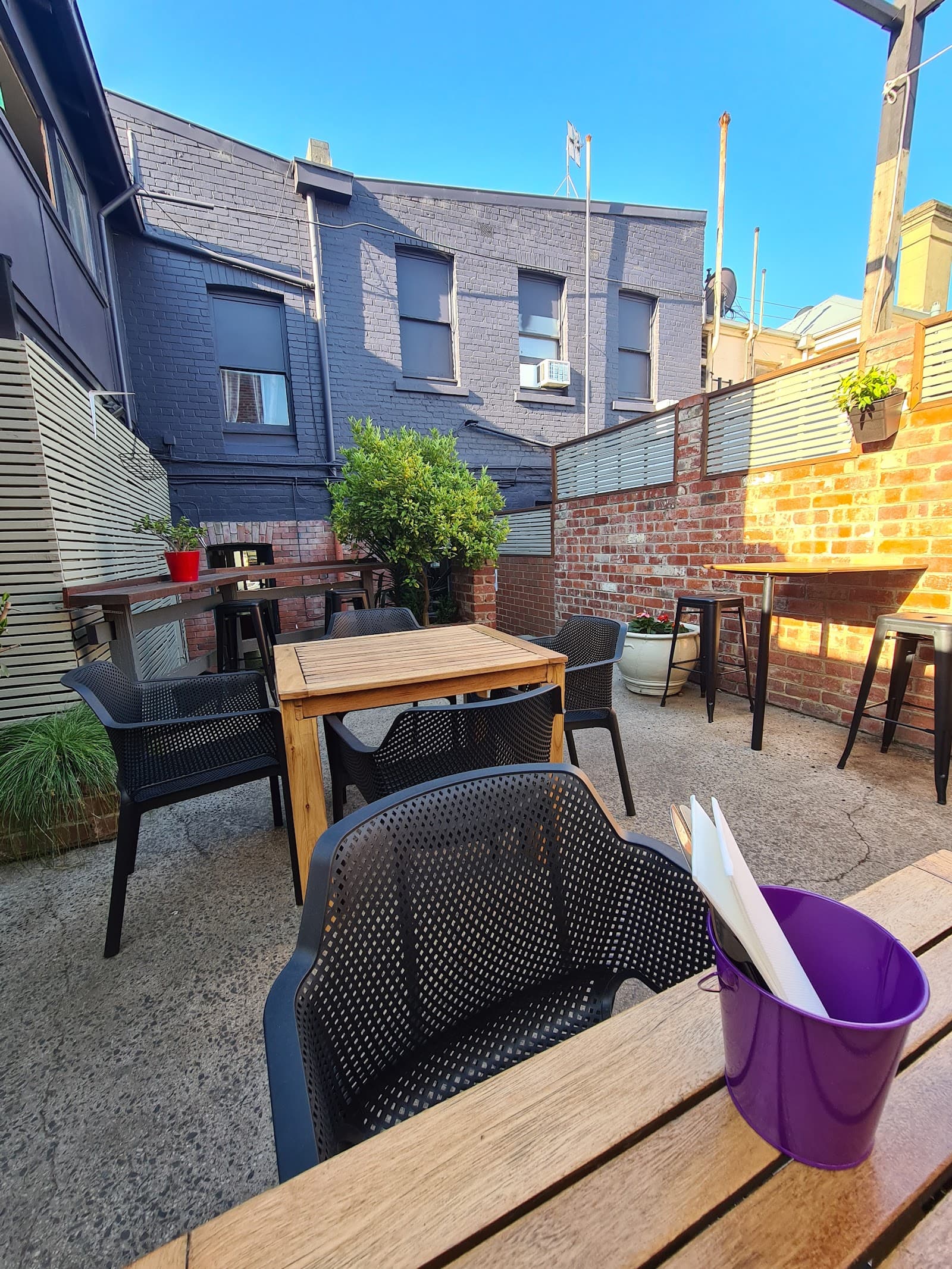 Limerick Castle Hotel — North Melbourne, Melbourne