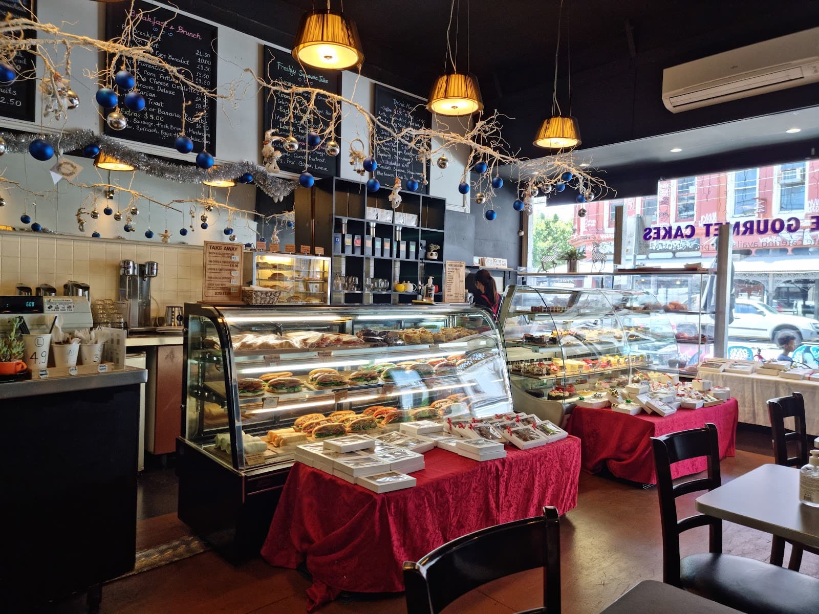Le Gourmet Cakes — Fitzroy, Melbourne