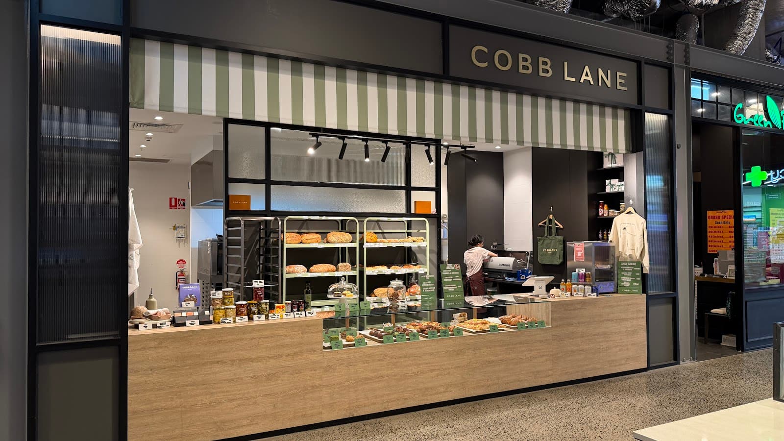 Cobb Lane Richmond Traders — Richmond, Melbourne