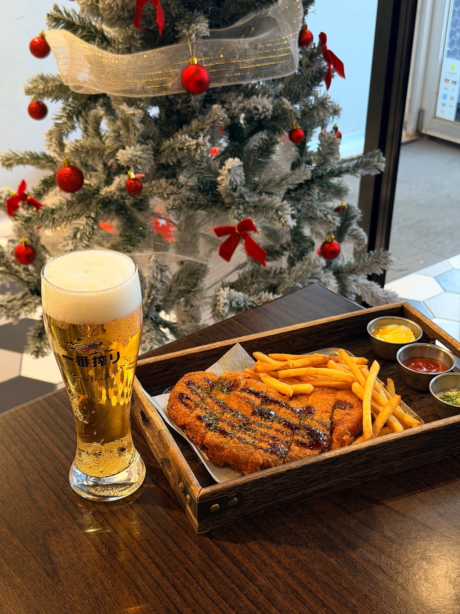 NIJUUSAN — Carlton, Melbourne