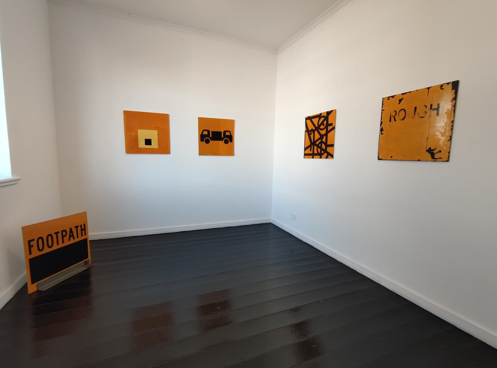 Off the Kerb Gallery & Studios — Collingwood, Melbourne