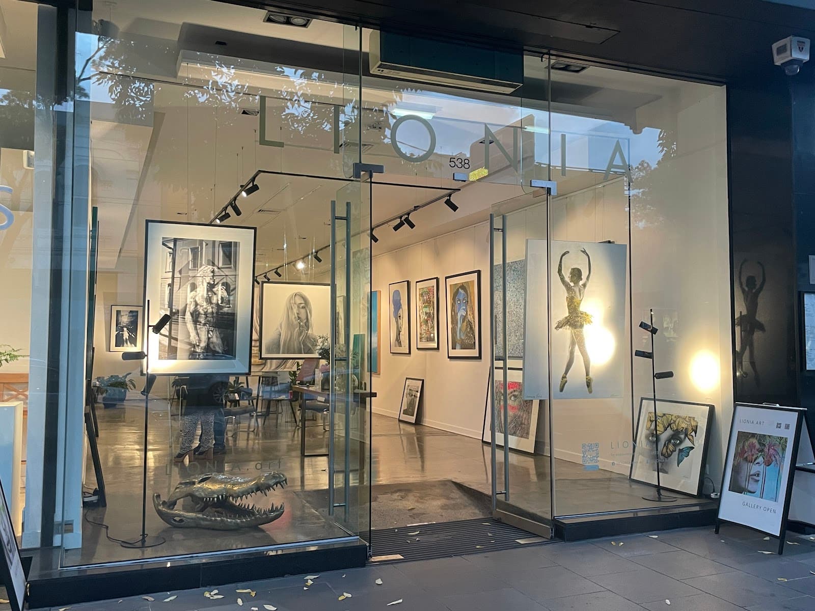 Lionia Art — South Yarra, Melbourne