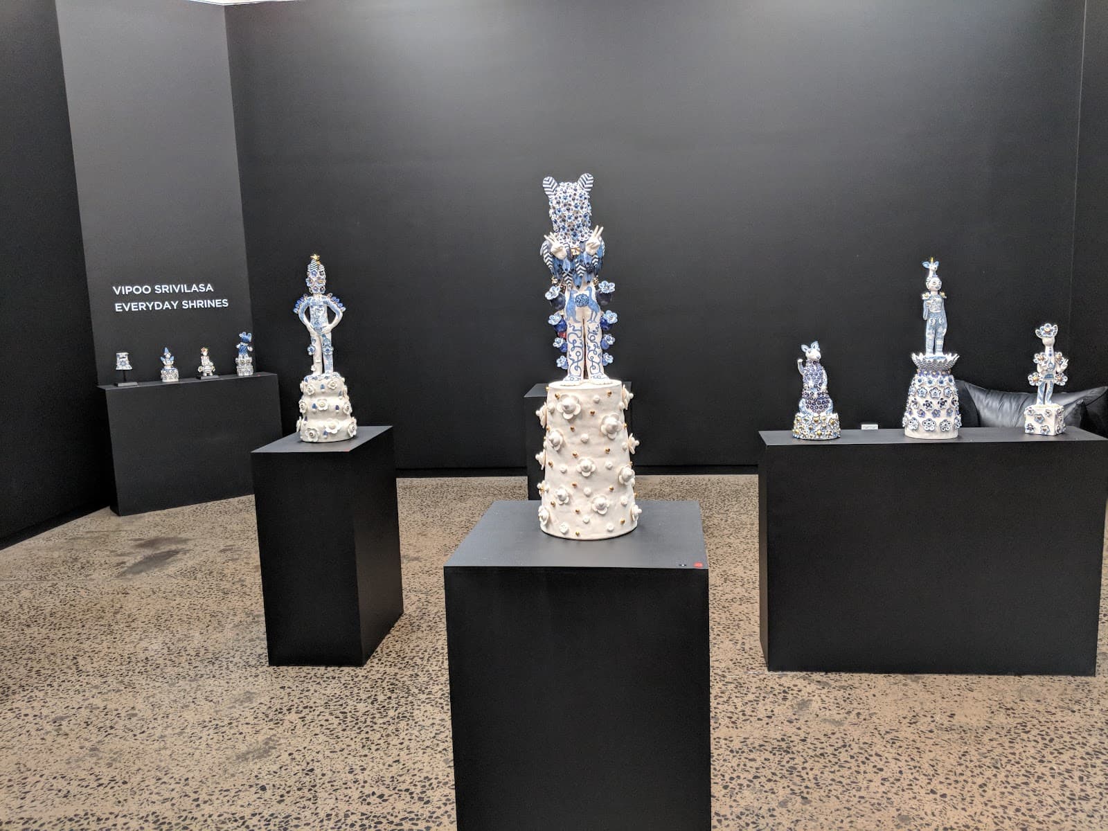 SCOTT LIVESEY GALLERIES — Prahran, Melbourne