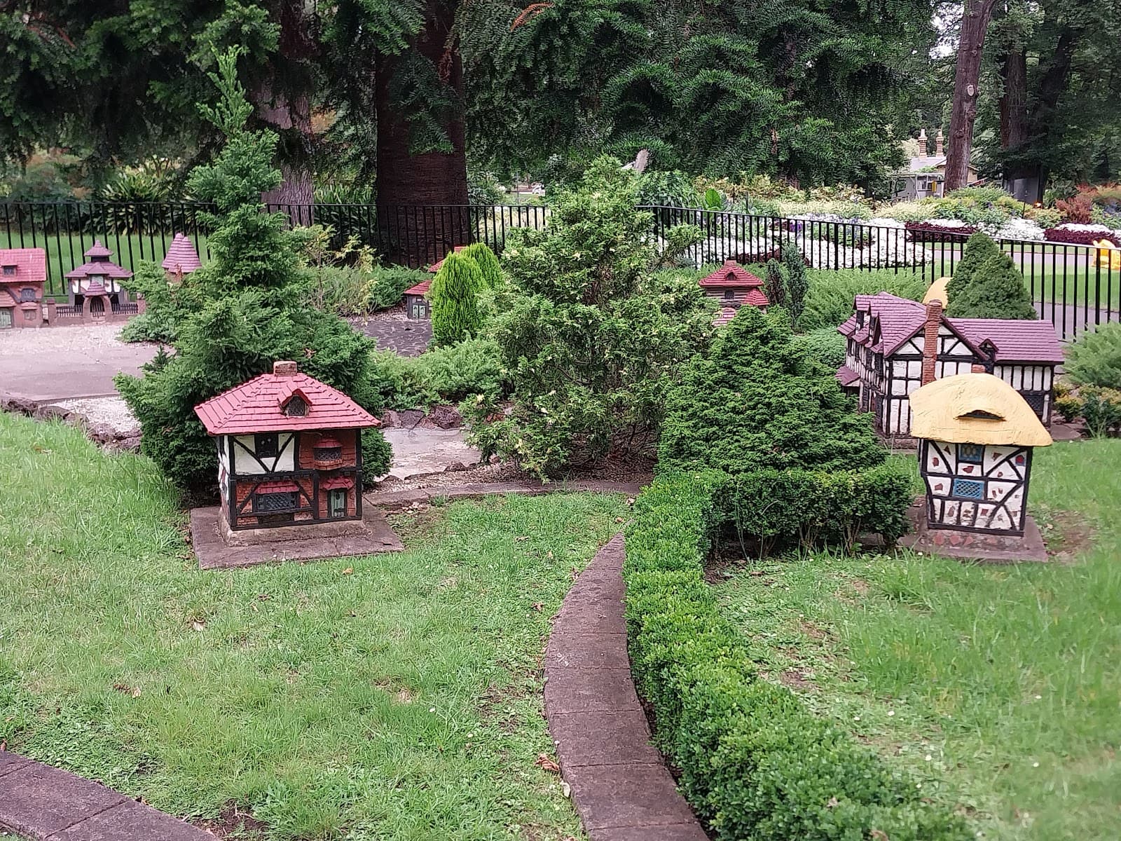 Model Tudor Village — East Melbourne, Melbourne
