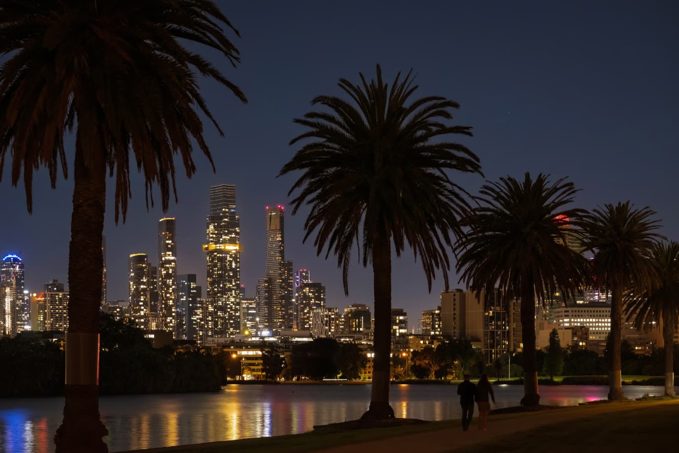 Albert Park Walking Track — Melbourne