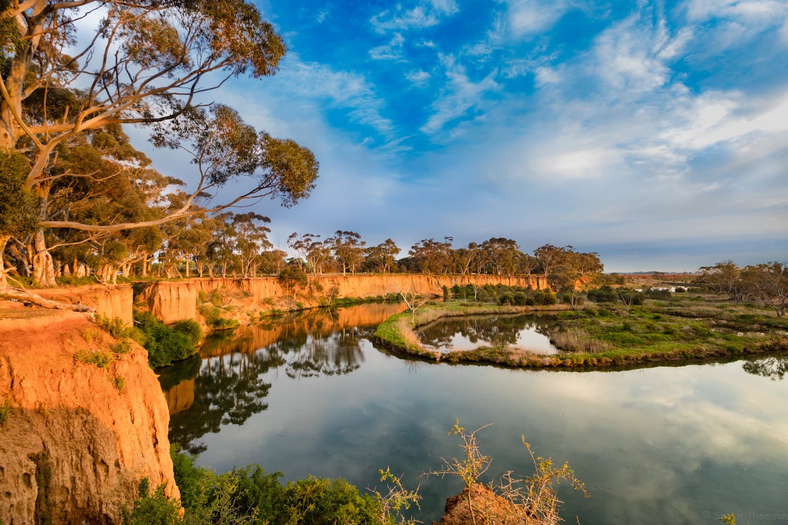 Red Cliffs Lookout (Red Cliffs Scenic Reserve) — Footscray, Melbourne