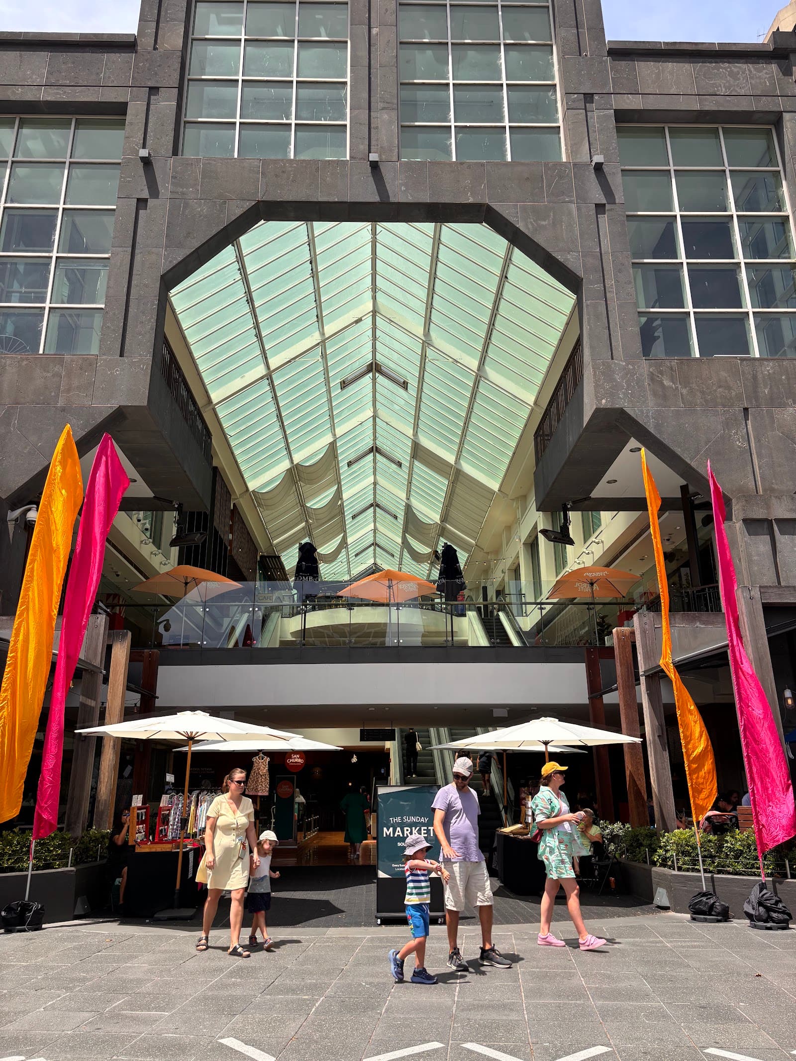 Sunday Market Southgate — Southbank, Melbourne