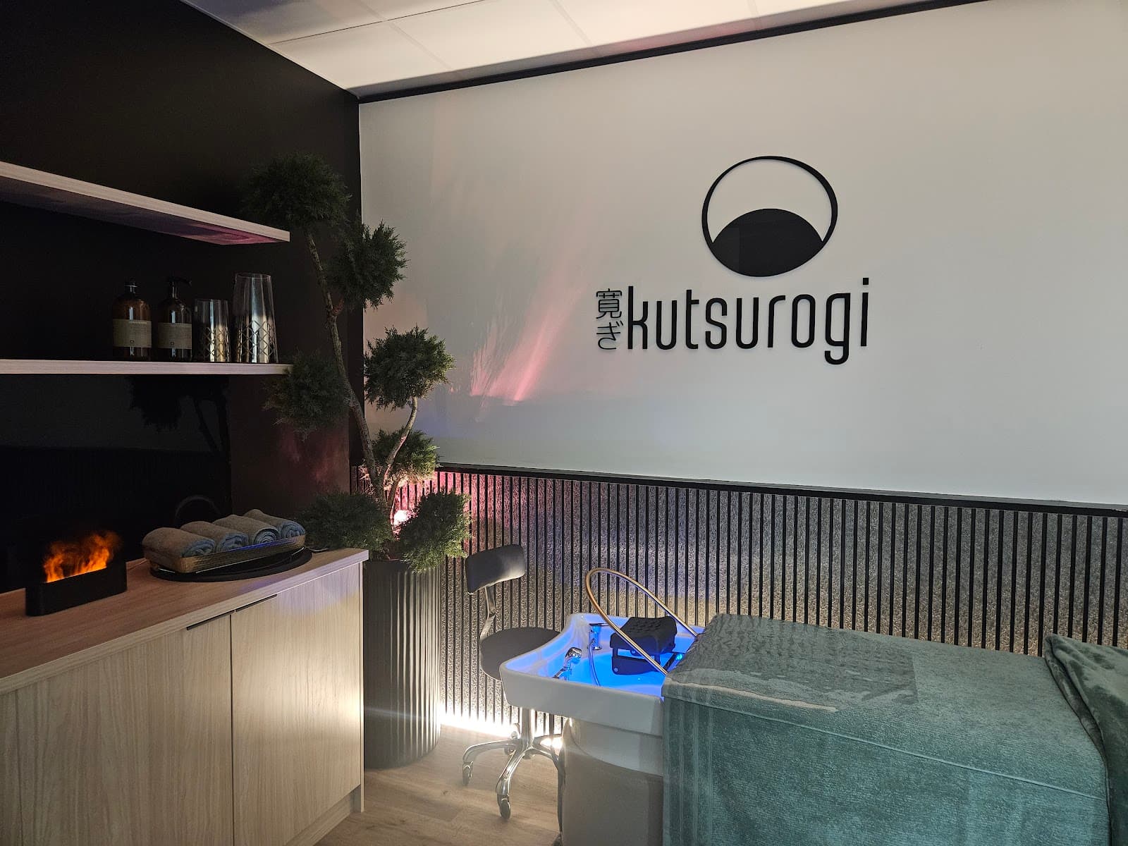 Kutsurogi Spa - Hawthorn East — Hawthorn, Melbourne