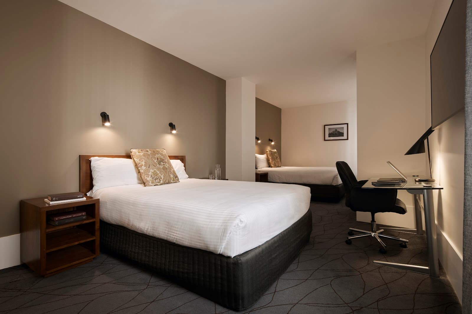 The Victoria Hotel — Melbourne CBD, Melbourne