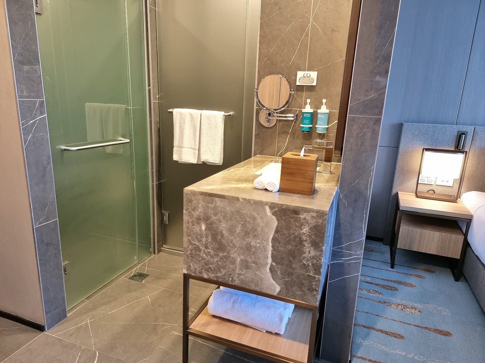 Novotel Melbourne Central — Melbourne CBD, Melbourne