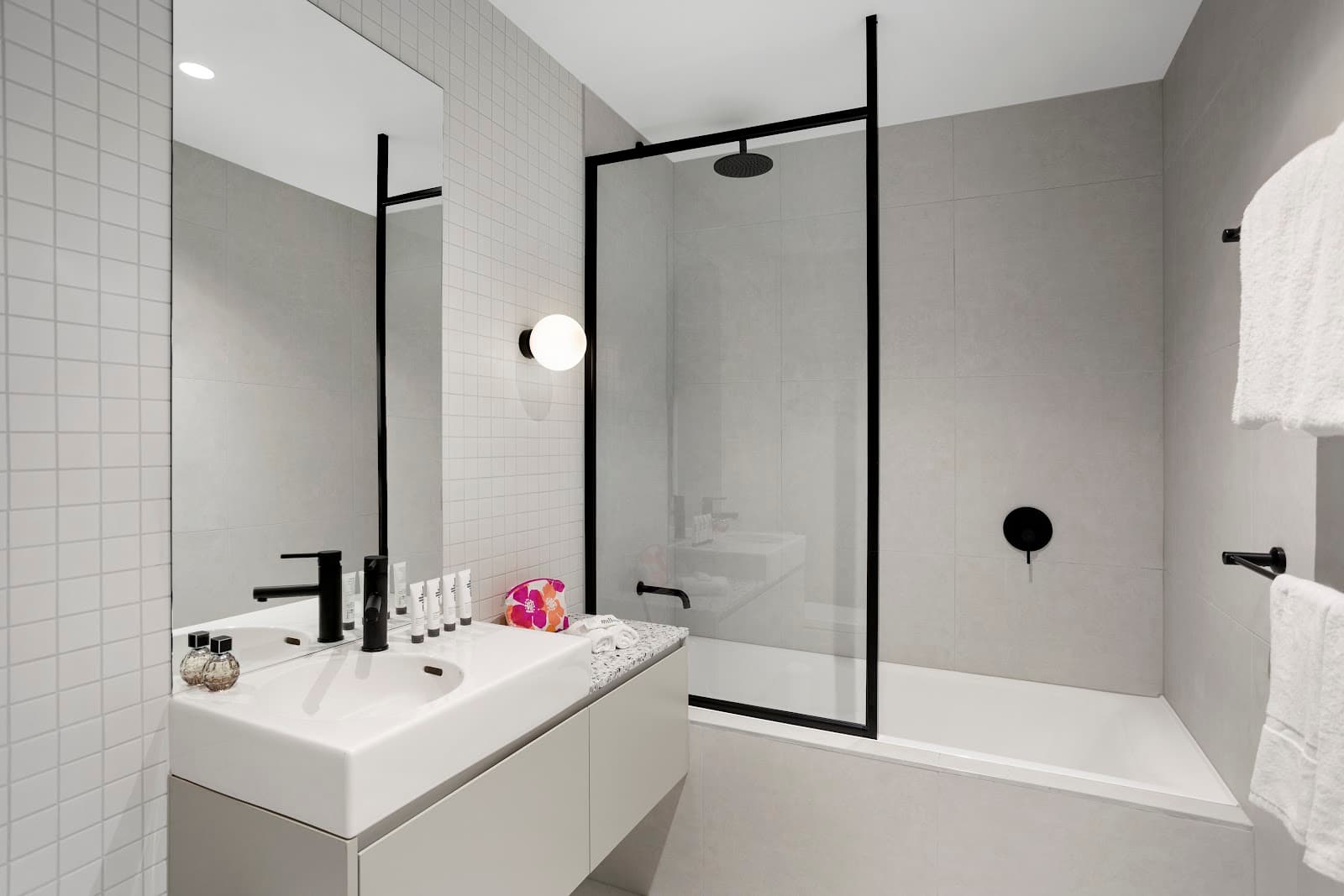 Quest Collingwood — Hawthorn, Melbourne