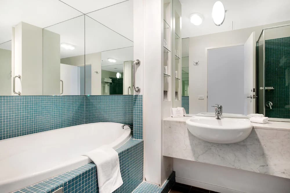 Melbourne CBD Central Apartment Hotel — Melbourne