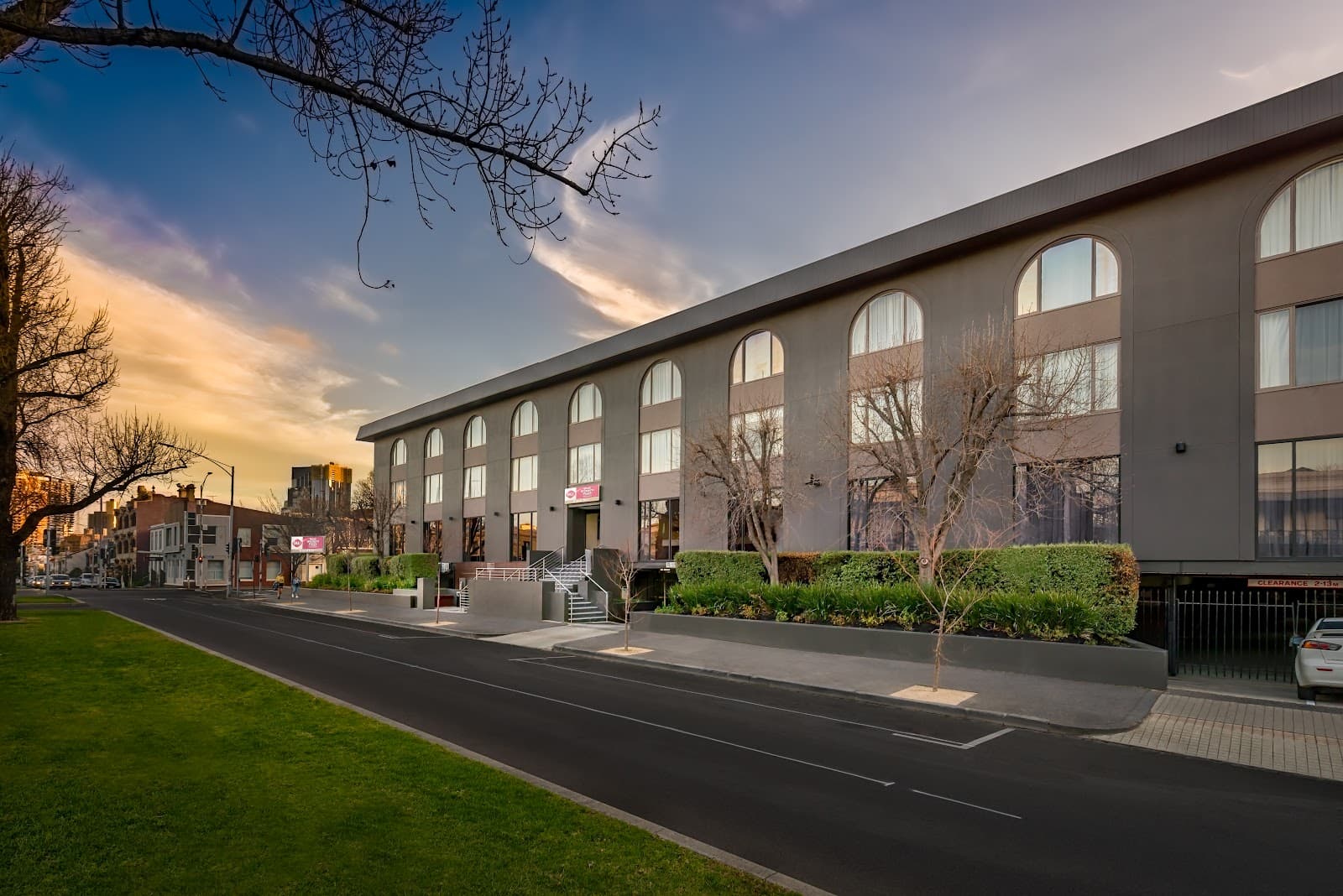 The Best Western Plus Travel Inn Hotel — Brunswick, Melbourne