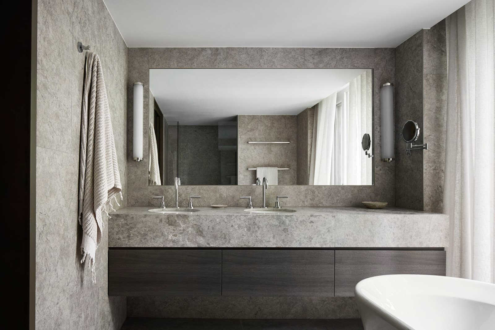 The Lyall Hotel — South Yarra, Melbourne