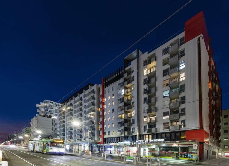 Arrow On Swanston — Carlton, Melbourne