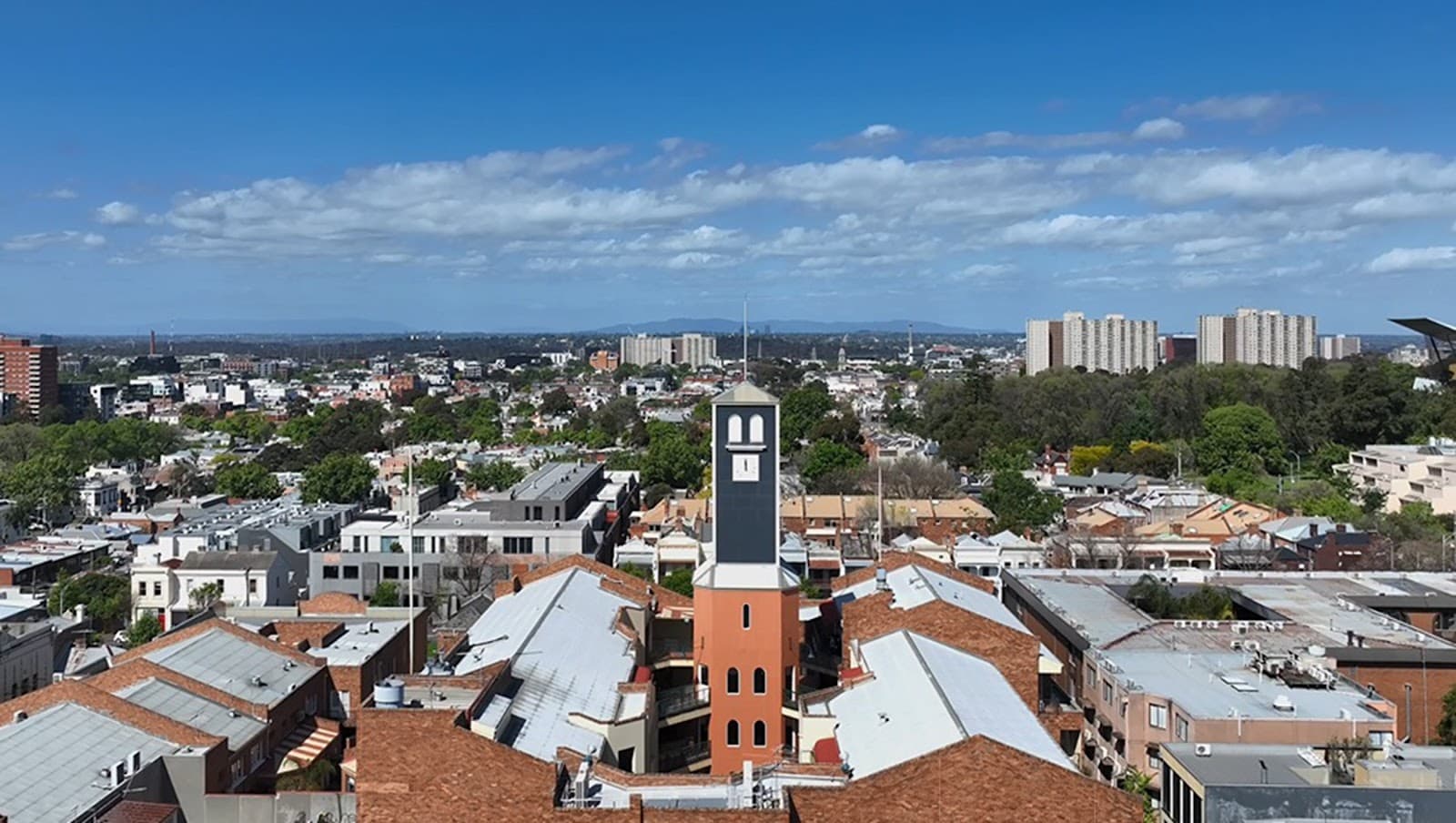 Clocktower Apartment Hotel Melbourne — Carlton, Melbourne