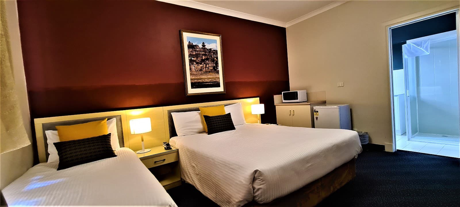 Brunswick Tower Hotel — Brunswick, Melbourne