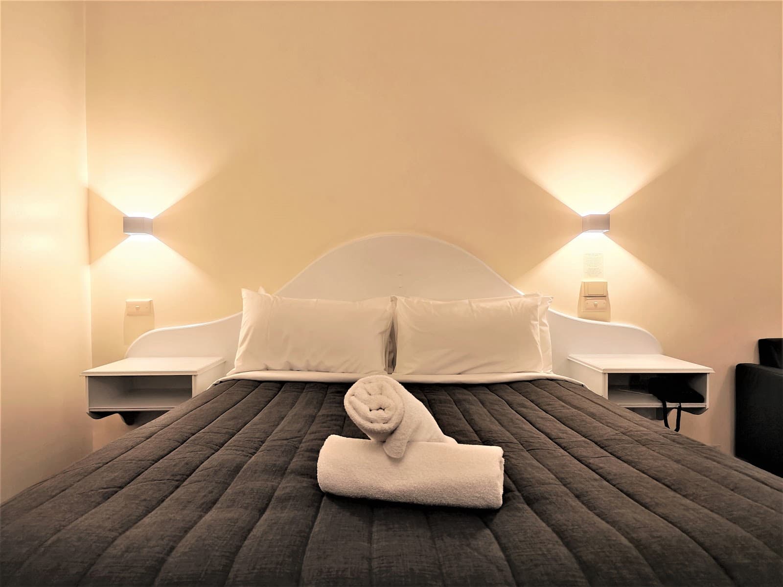 St Georges Motor Inn — Thornbury, Melbourne