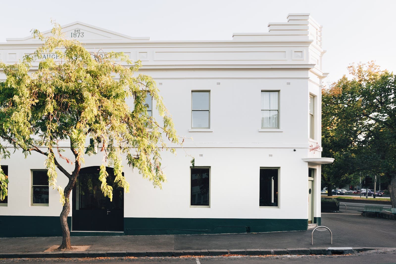 Naughtons Hotel — Brunswick, Melbourne