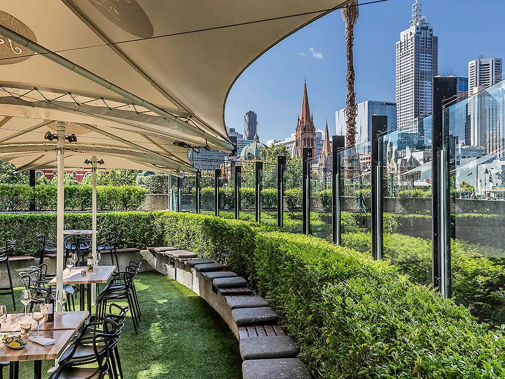 Quay West Suites Melbourne — Southbank, Melbourne
