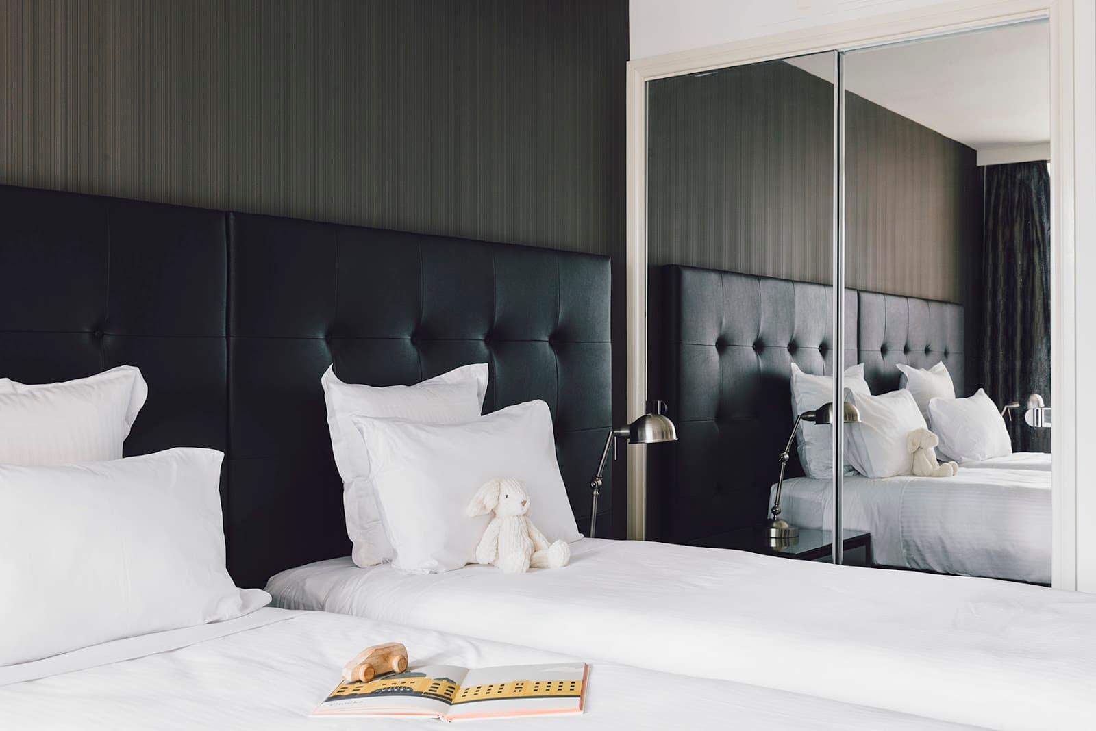 Quay West Suites Melbourne — Southbank, Melbourne