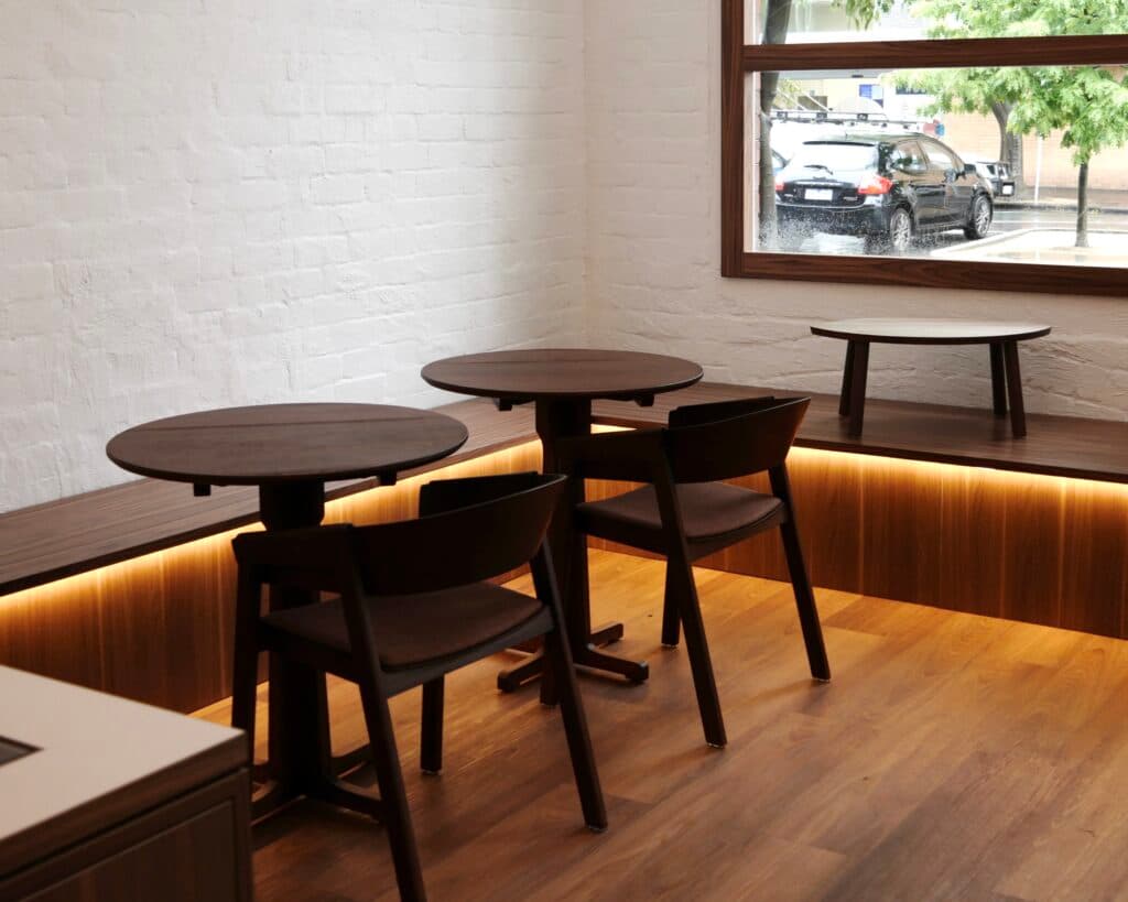 Cafe Tomi