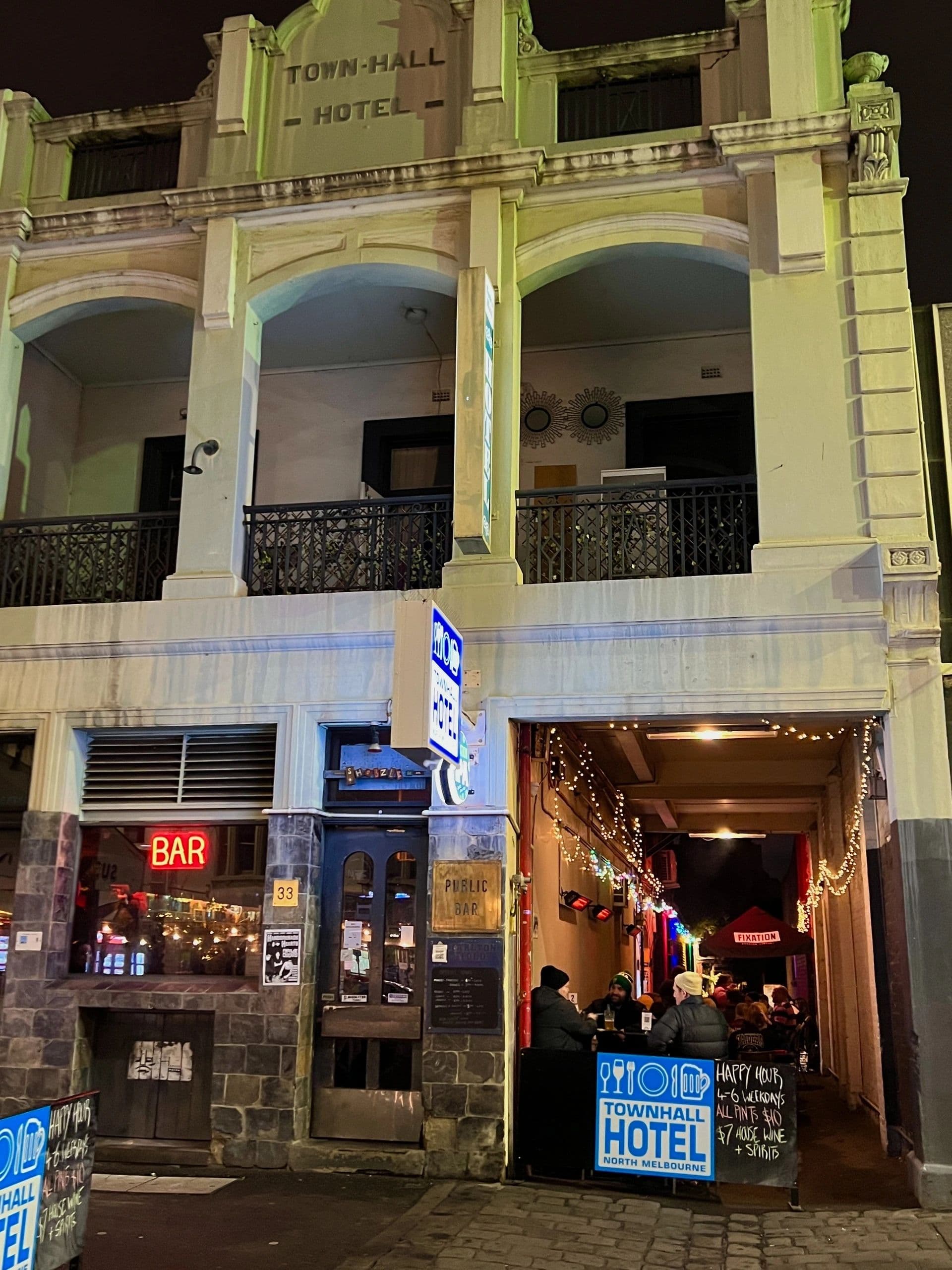Town Hall Hotel