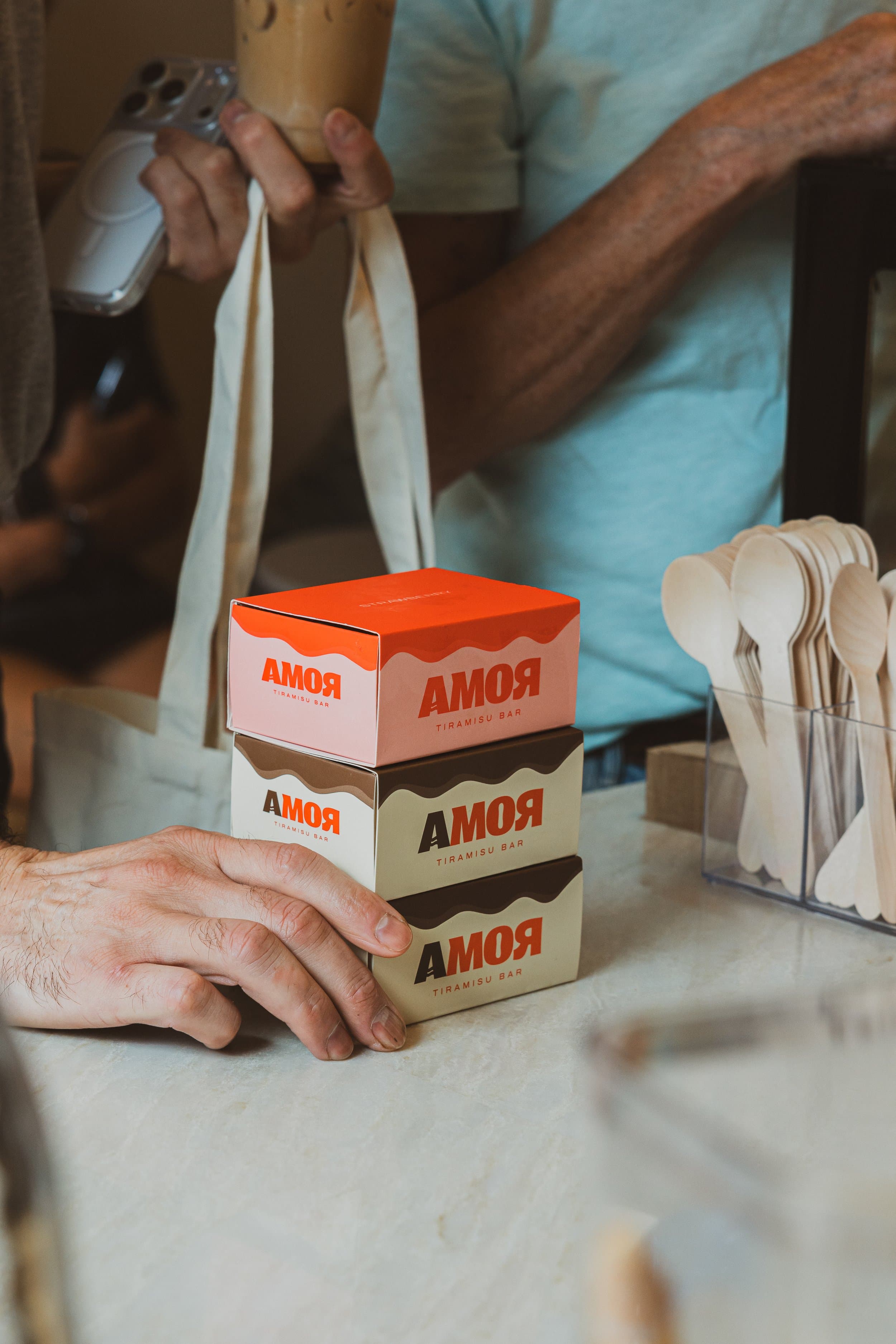 AMOR Tiramisu Bar