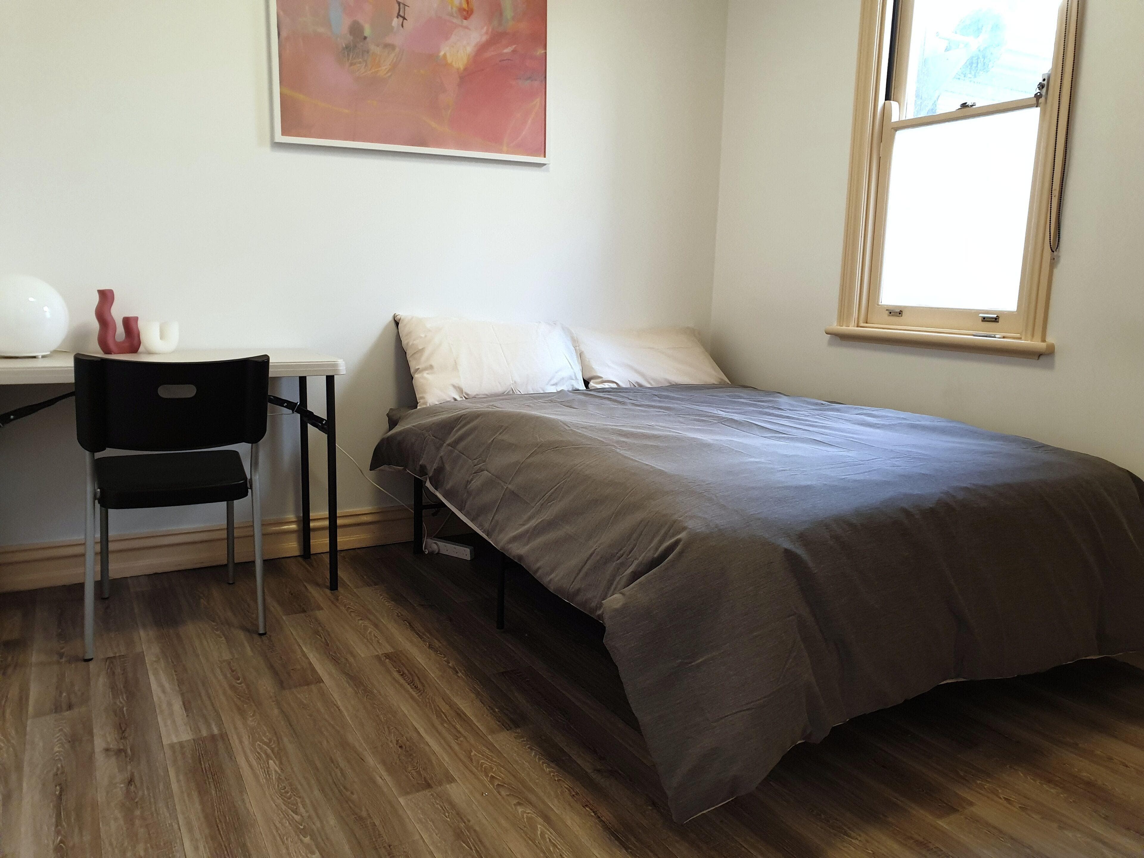 Fitzroy Private Rooms @ 132 Nicholson Homestay